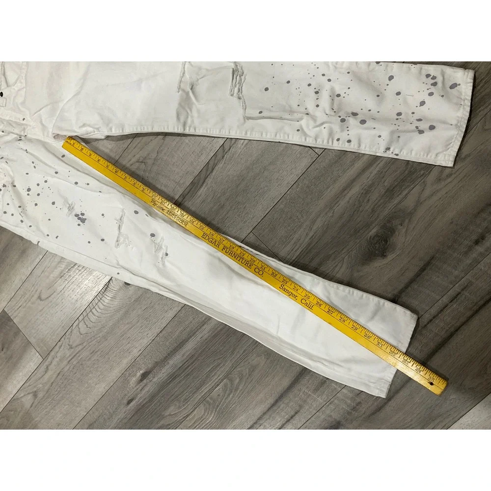 True Religion Paint Splatter Distressed Slim Jeans 32x33 pre production sample